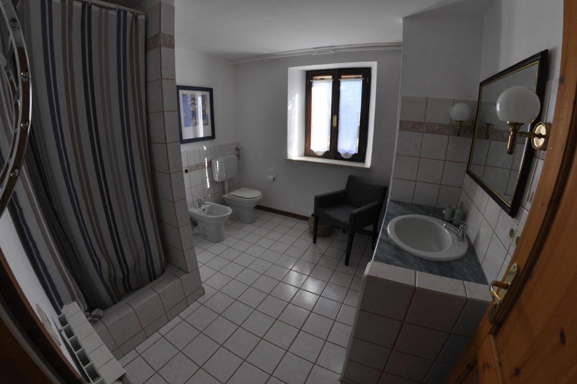 La Vigna Countrybnb Montottone Værelse billede